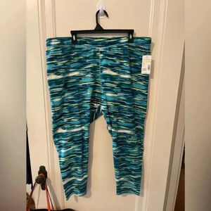 NWT 2x everlast Ladies Printed Leggings